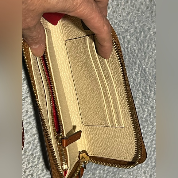 Michael Kors pebbled Leather wallet New with tags! - Picture 3 of 3